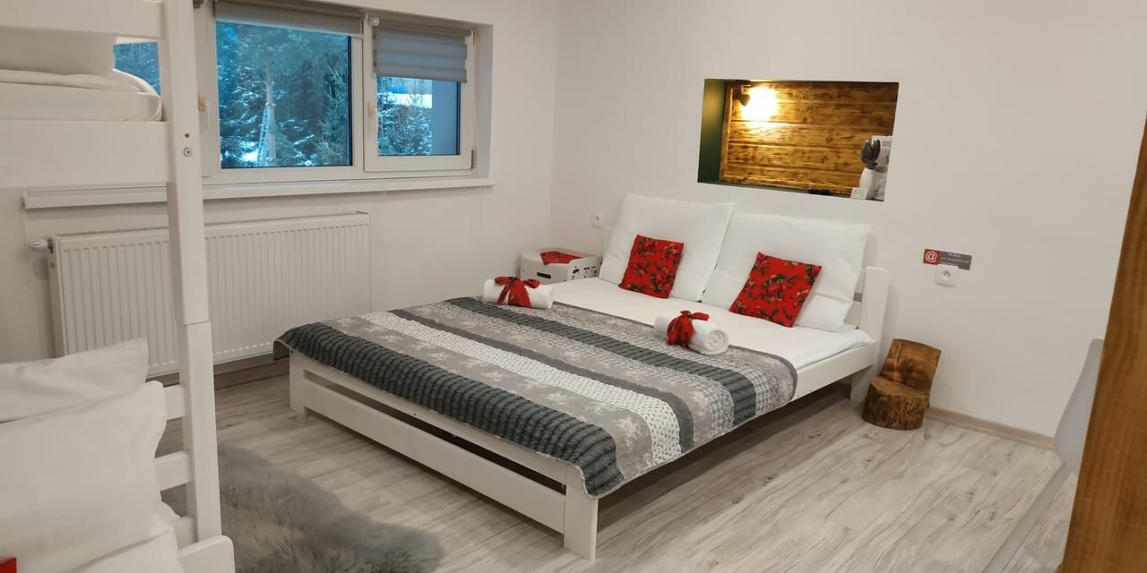 Отели типа «постель и завтрак» Beskidzka Guest House Щирк
